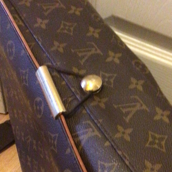 Louis Vuitton Abbesses Messenger CA0055 - Picture 6 of 16